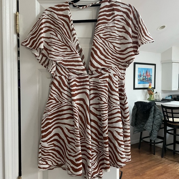 ZEBRA ROMPER - Picture 2 of 4